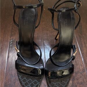 Elegant Gucci Black Patent Strappy Heels